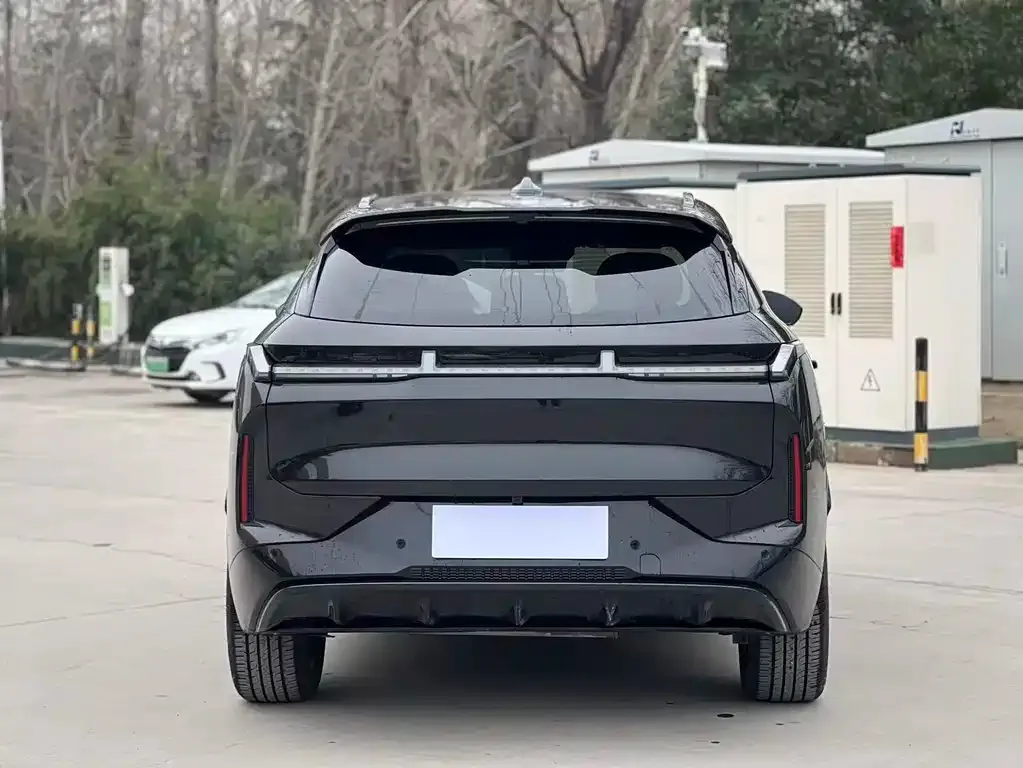 Lynk & Co 08 EM-P 2024 из CN, фото 4