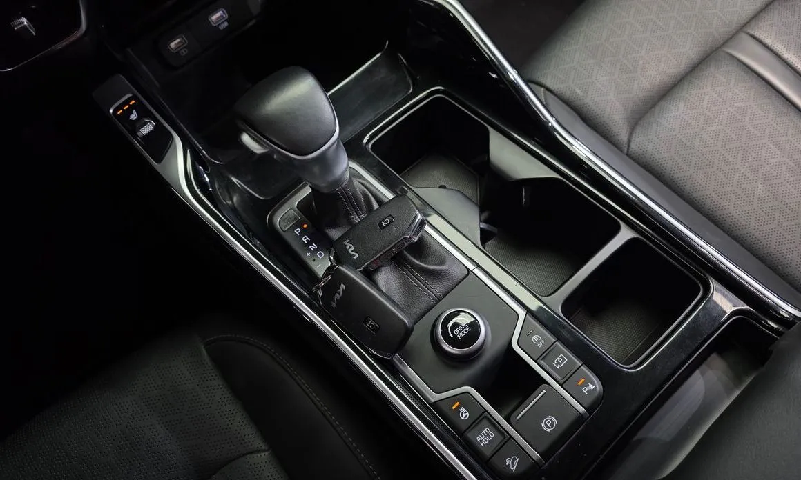 Kia Sorento — фото 4