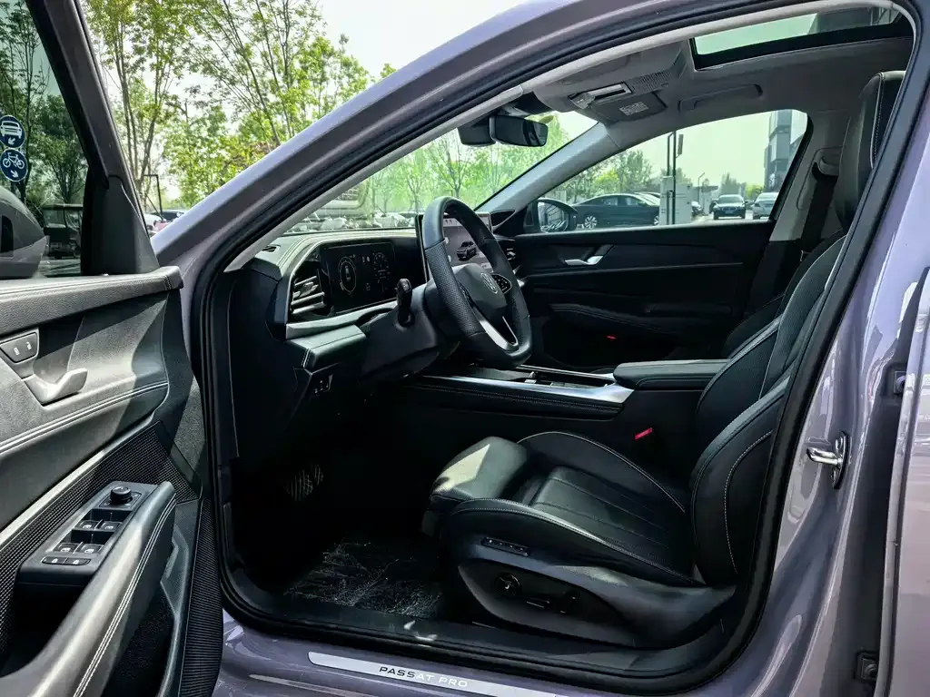 Volkswagen Passat — фото 7