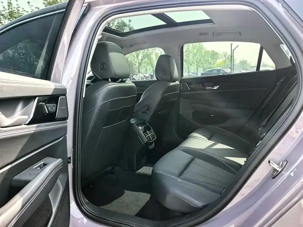 Volkswagen Passat — фото 2