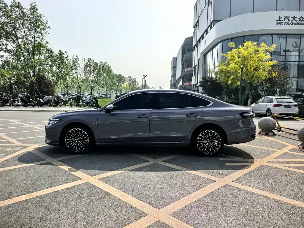 Volkswagen Passat — фото 4
