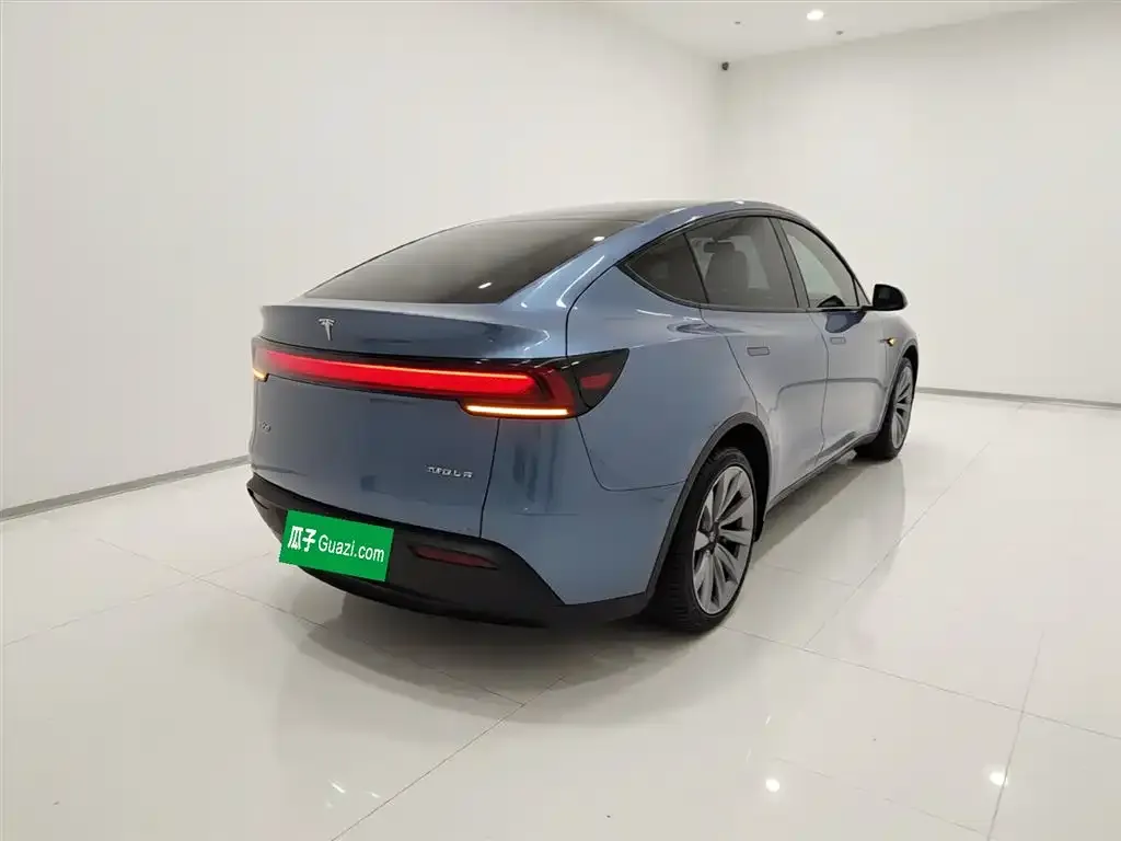 Tesla Model Y 2025 из CN, фото 3