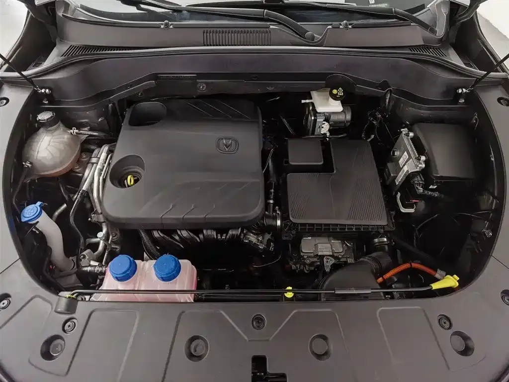 Changan UNI-Z New Energy 2024 из CN, фото 10