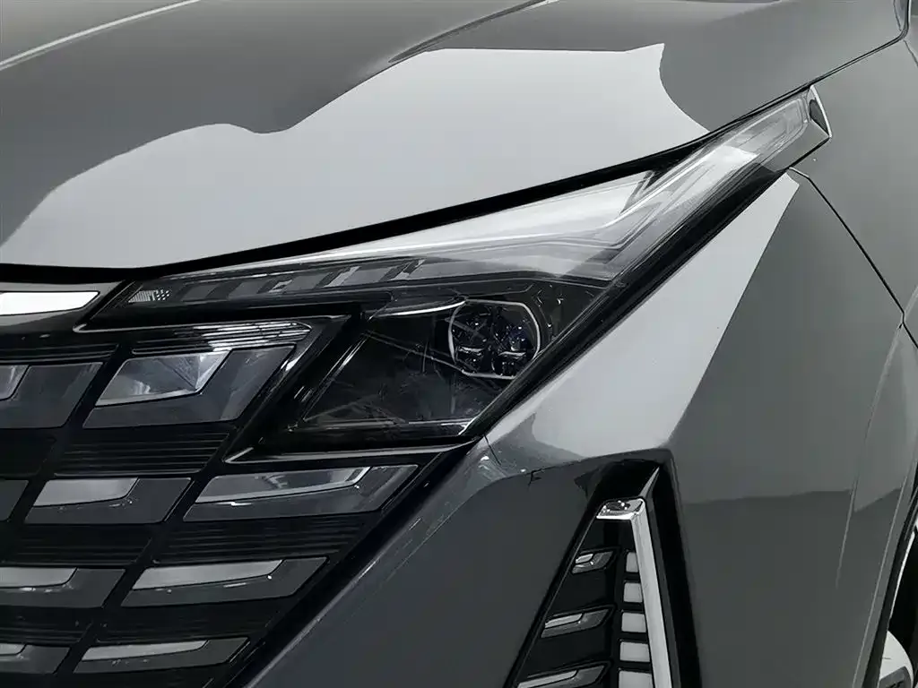 Changan UNI-Z New Energy 2024 из CN, фото 6
