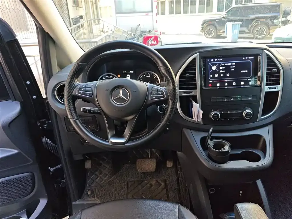 Mercedes-Benz Vito — фото 8