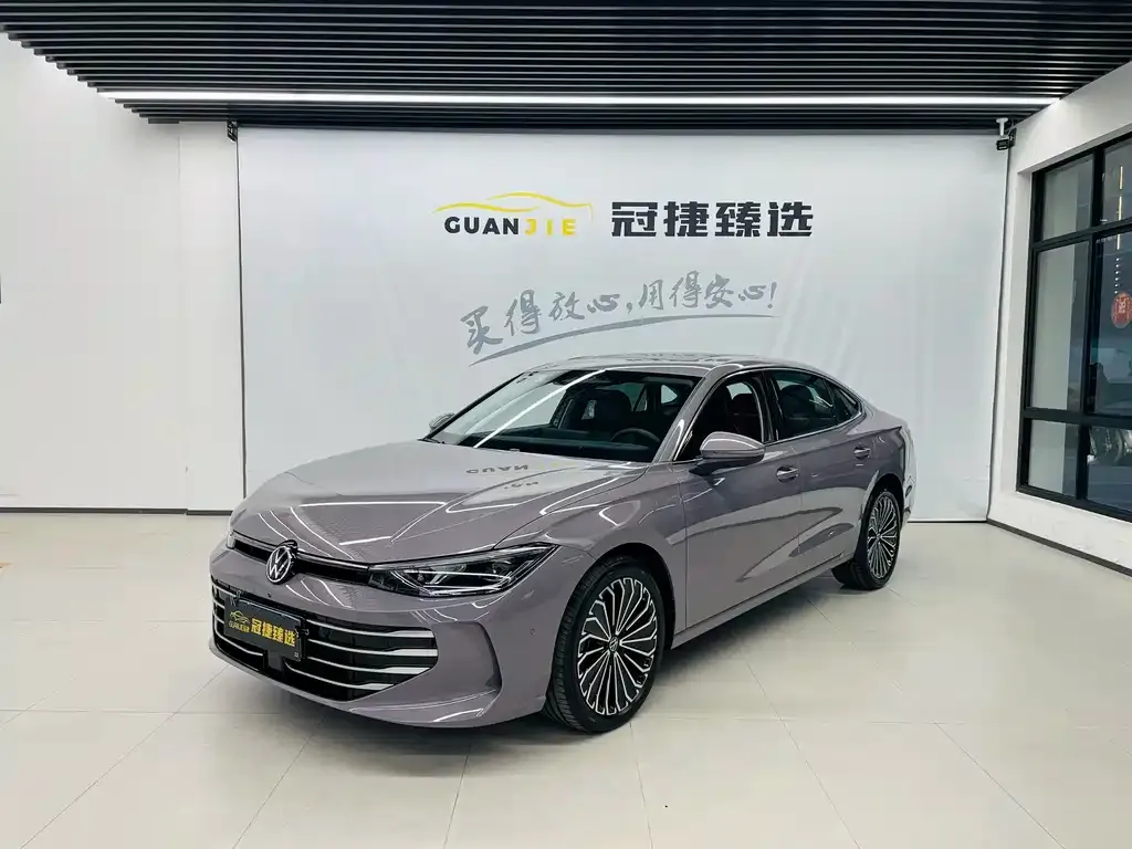 Volkswagen Passat — фото 1
