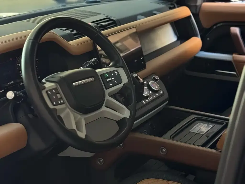 Land Rover Defender 2024 из CN, фото 3