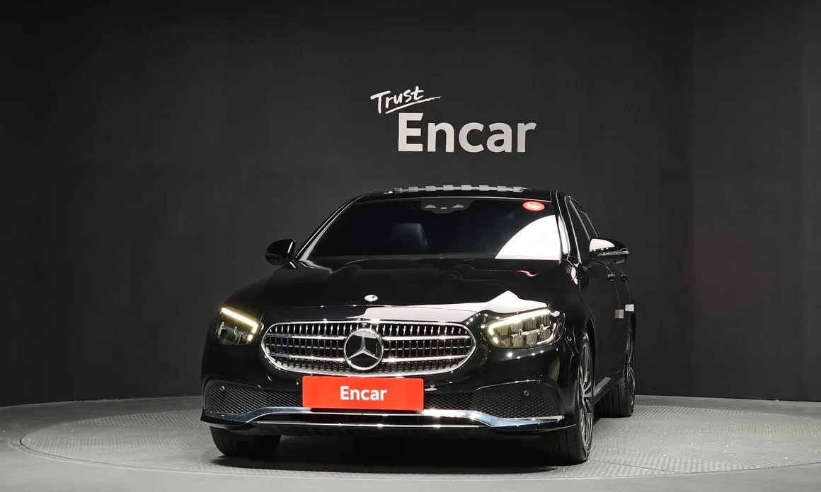 Mercedes-Benz E-Class — фото 8