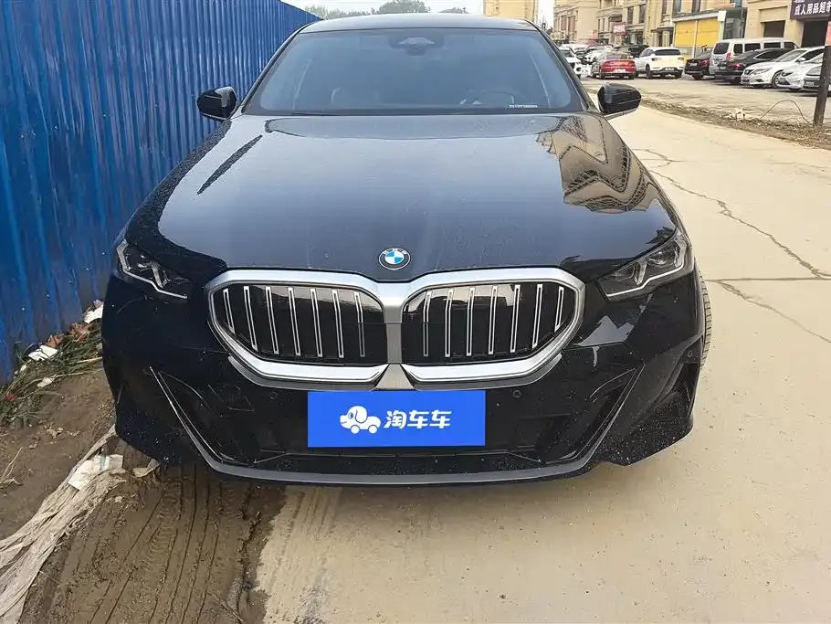 BMW 5 Series — фото 10