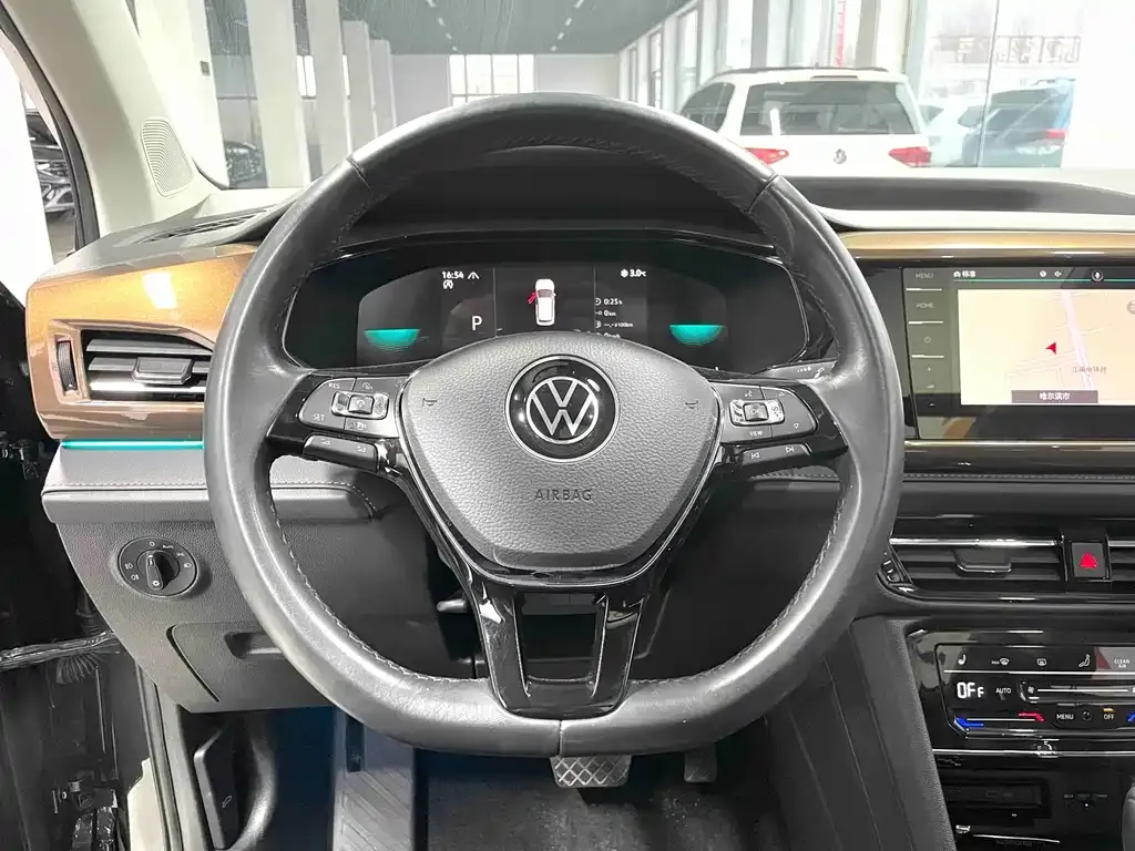 Volkswagen Tharu — фото 10