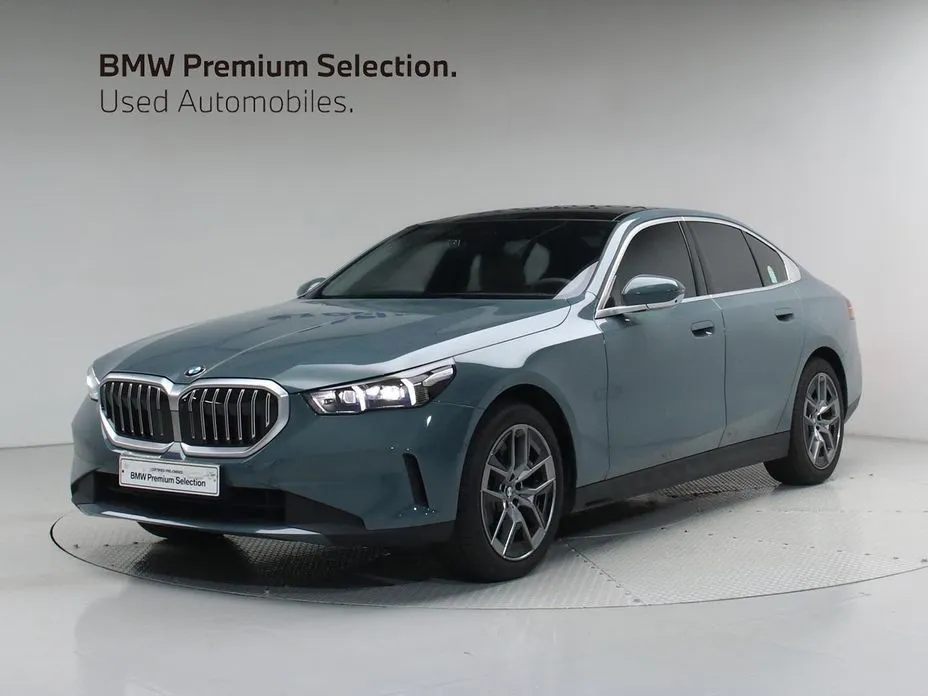 BMW 5-Series