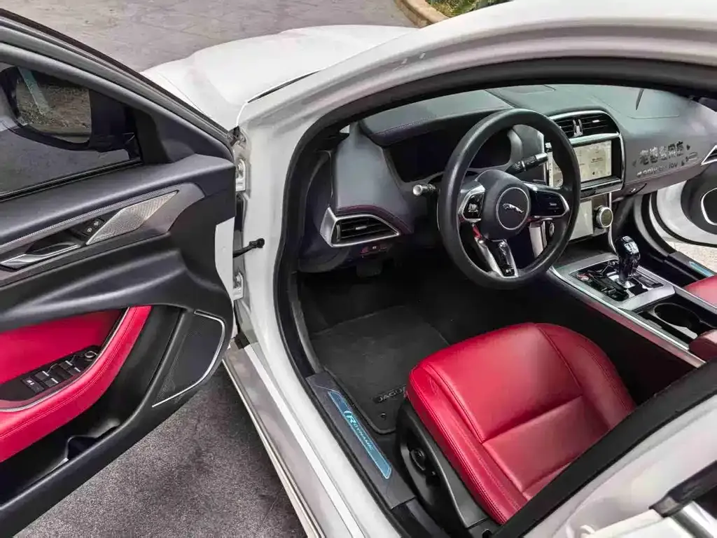 Jaguar XEL 2022 из CN, фото 9
