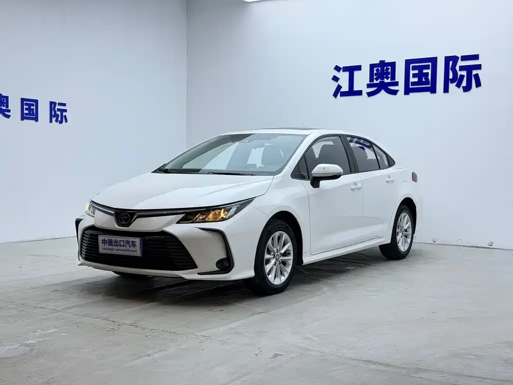 Toyota Corolla — фото 1