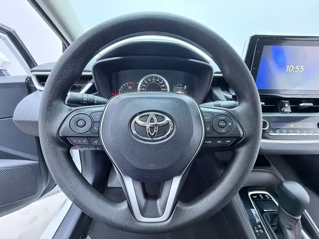 Toyota Corolla — фото 7