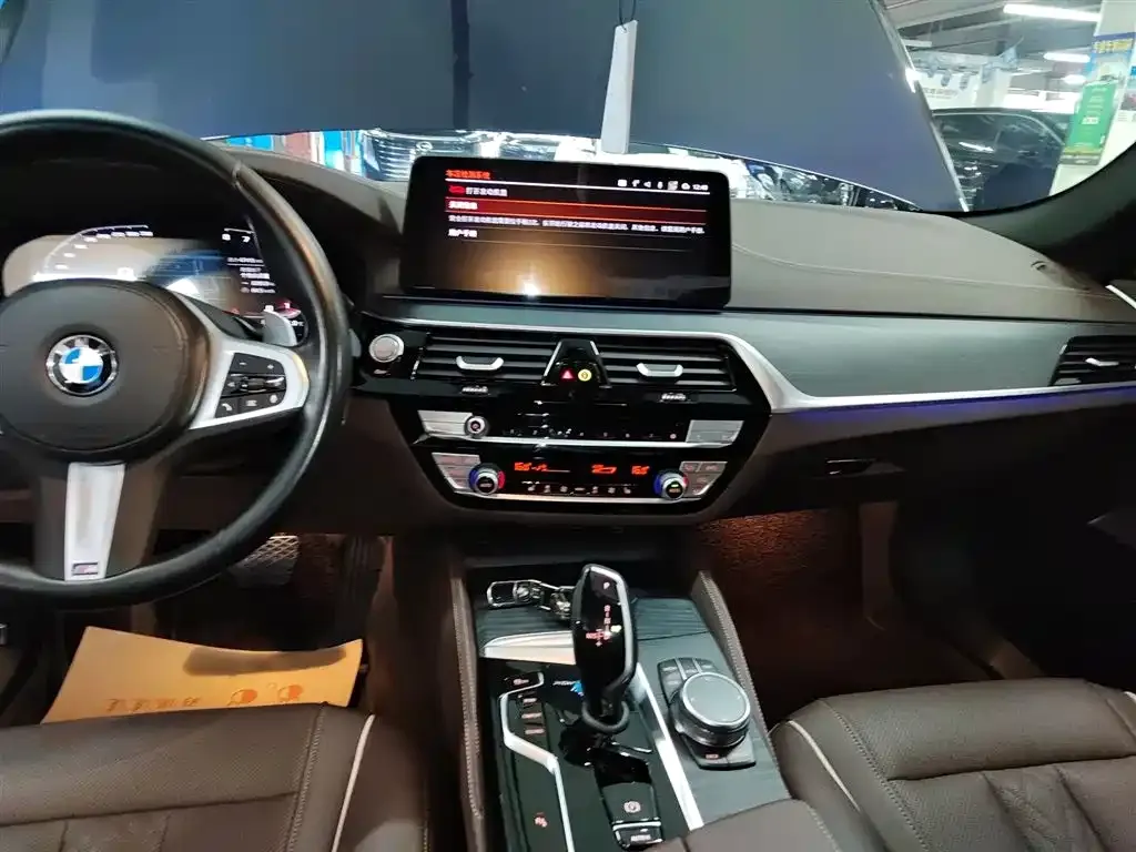 BMW 5 Series — фото 9