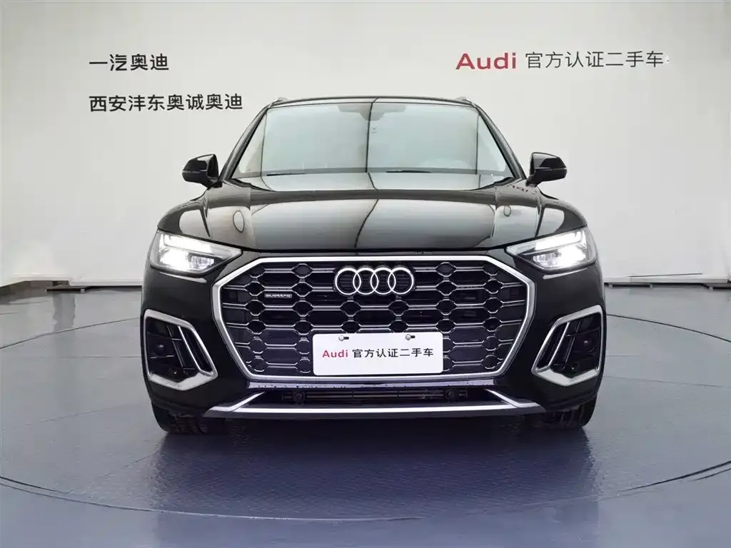 Audi Q5L — фото 4