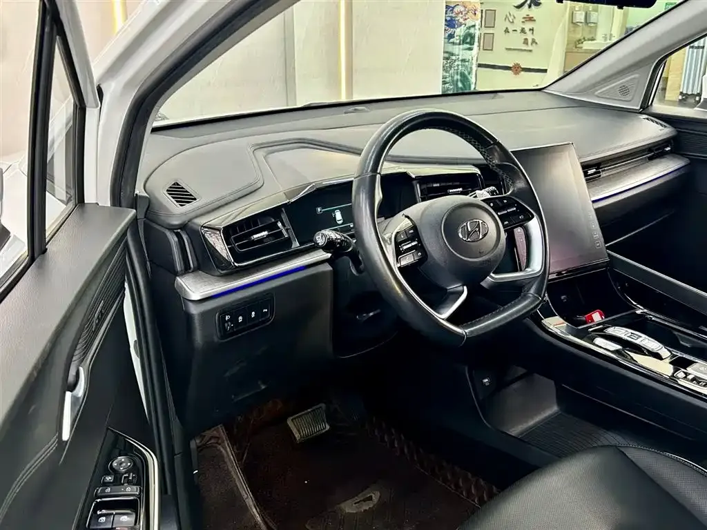 Hyundai Custo — фото 4