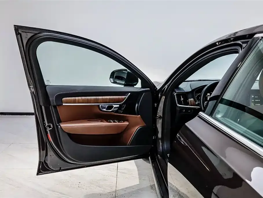 Volvo S90 — фото 5