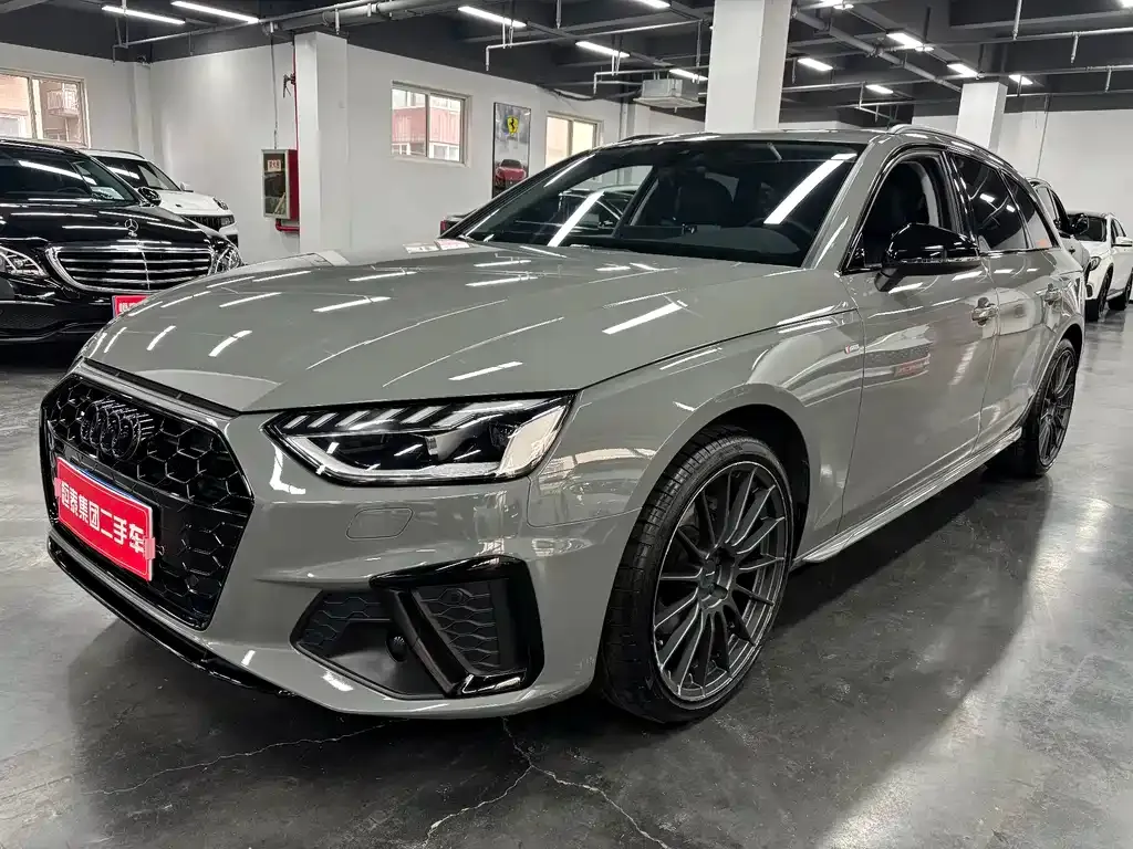 Audi A4 (Import)