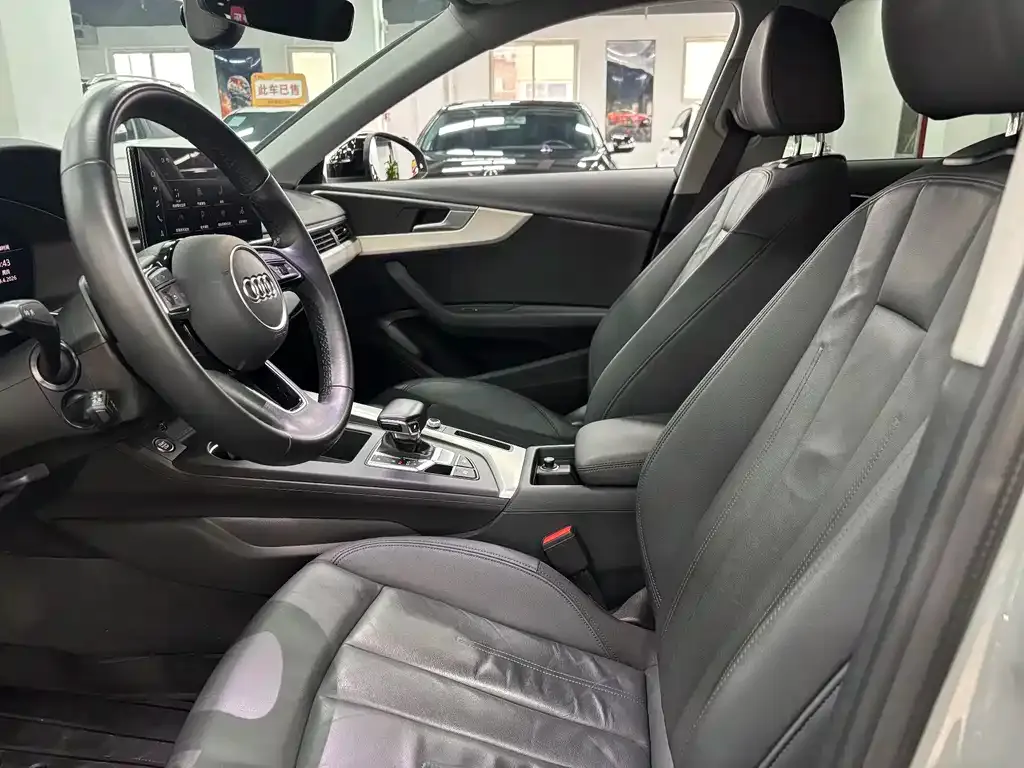 Audi A4 (Import) 2022 из CN, фото 6