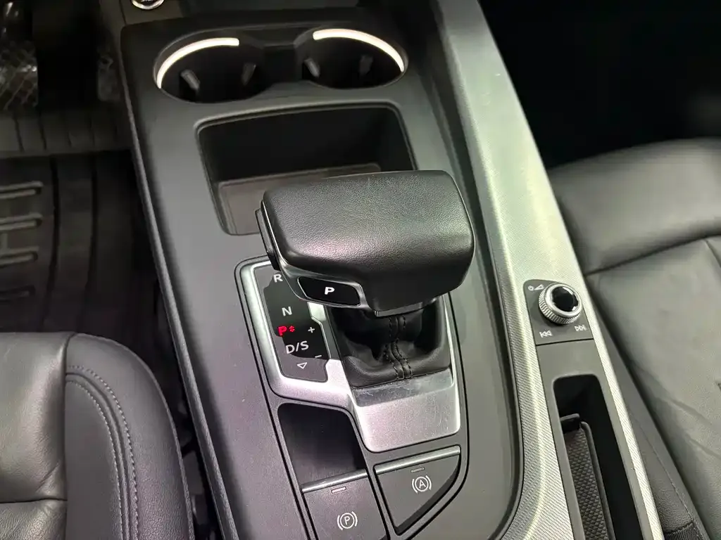Audi A4 (Import) 2022 из CN, фото 3