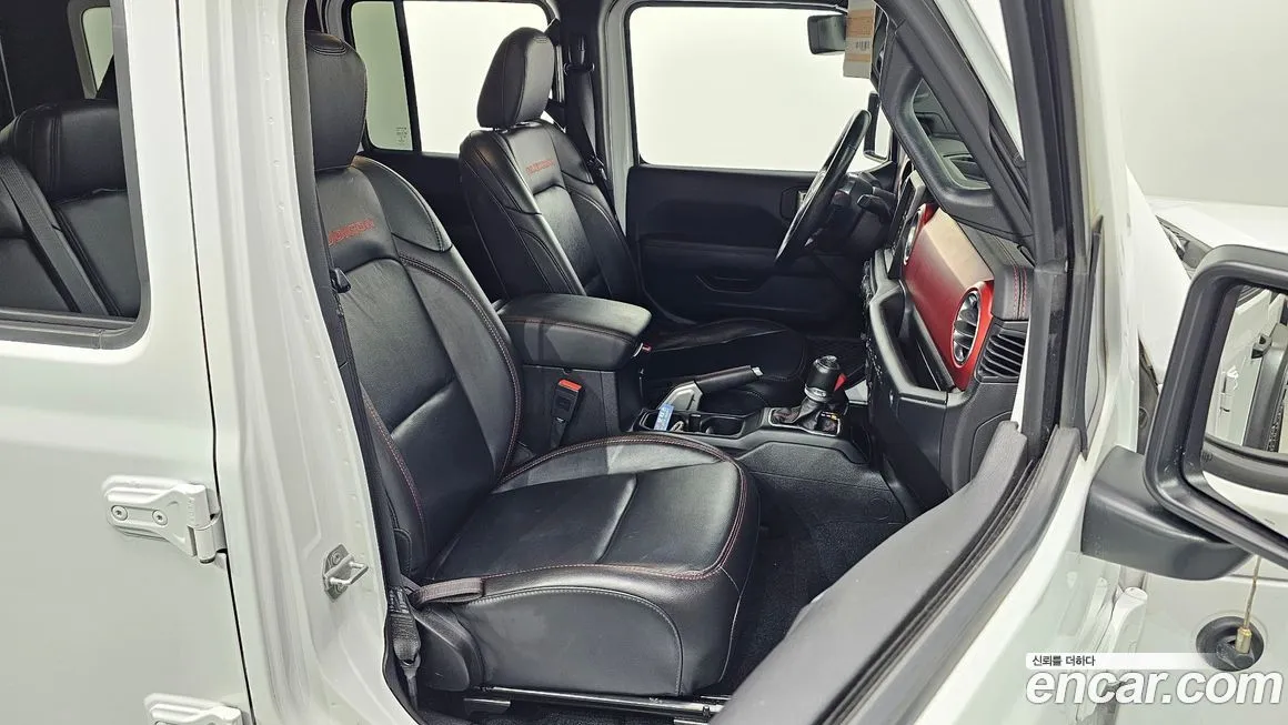 Jeep Wrangler 2021 из KR, фото 5