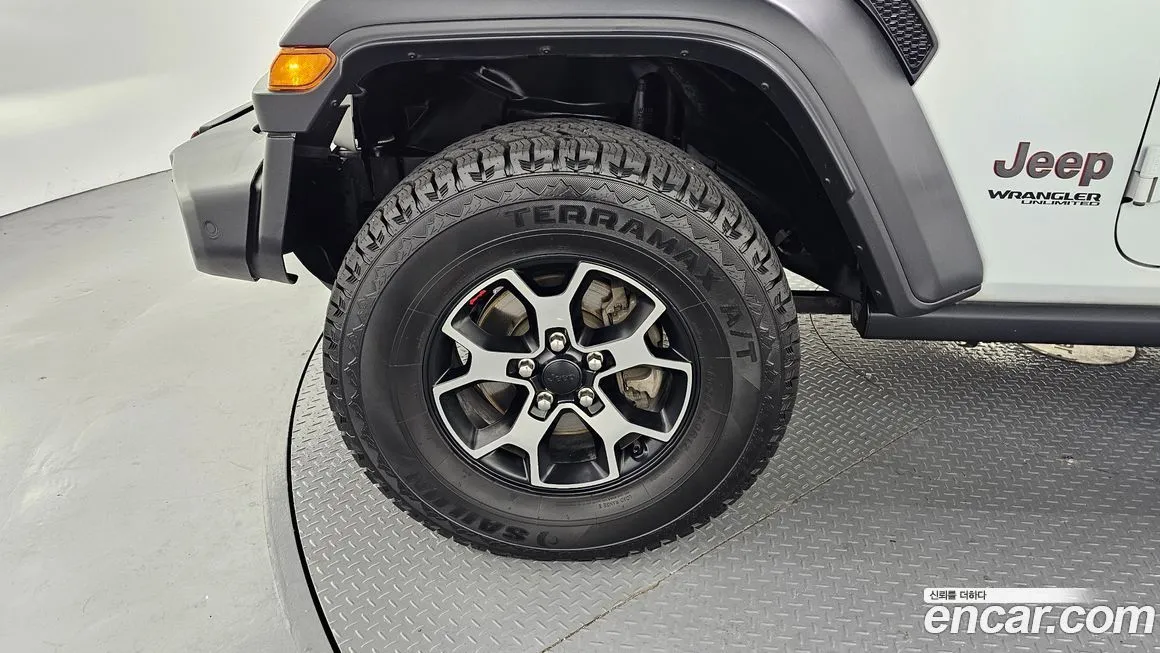 Jeep Wrangler 2021 из KR, фото 10