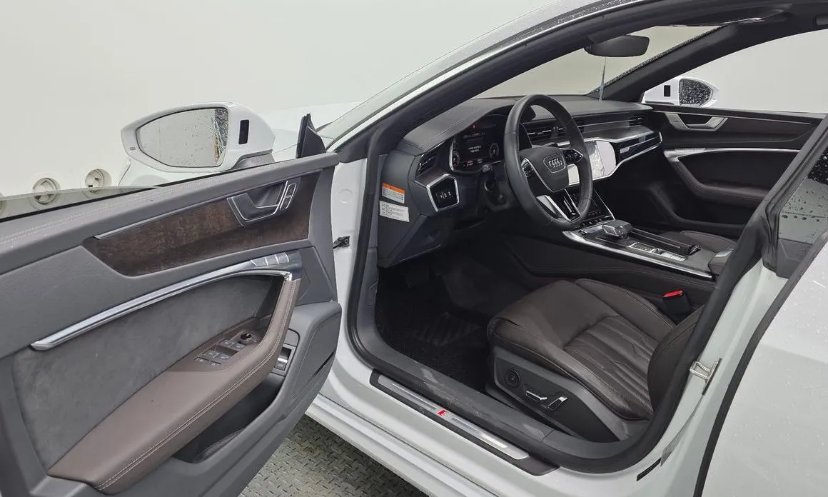 Audi A7 2021 из KR, фото 7