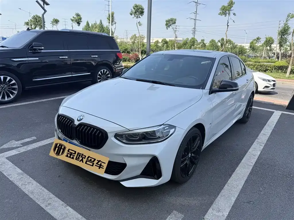 BMW 1 Series — фото 1