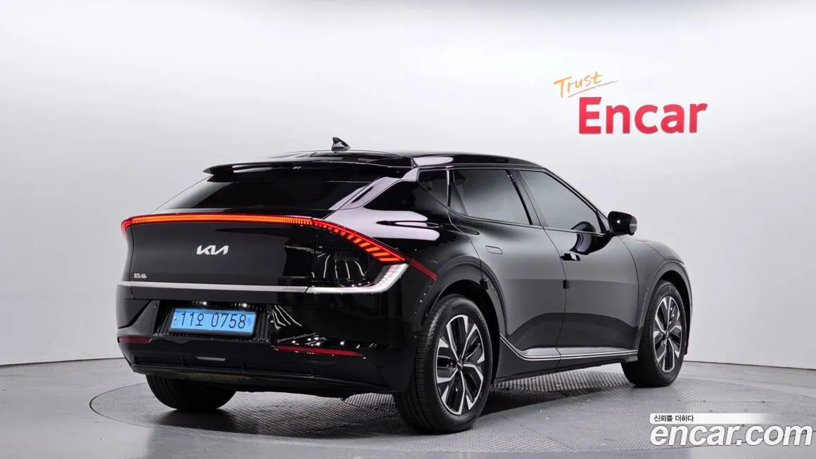 Kia EV6 — фото 2