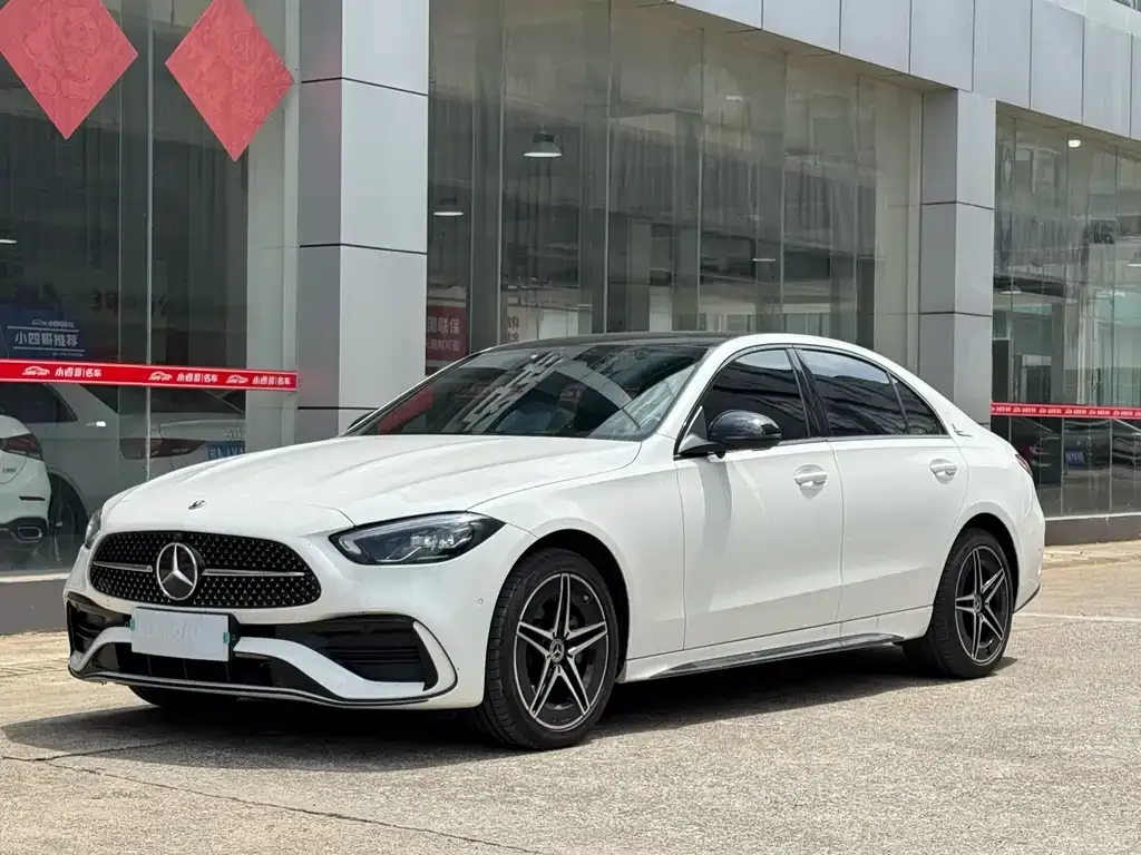 Mercedes-Benz C-Class — фото 1