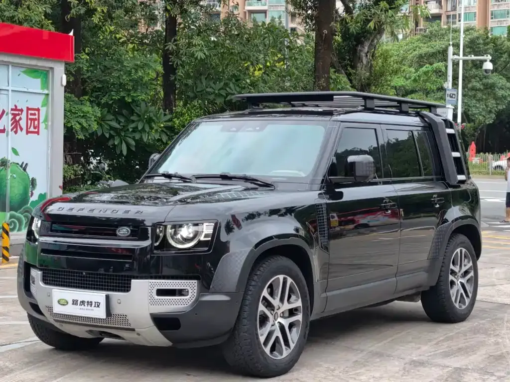 Land Rover Defender — фото 1