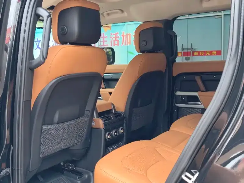Land Rover Defender — фото 4