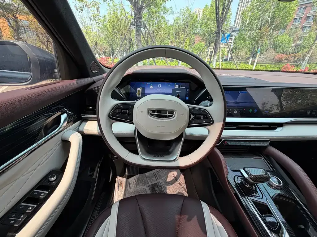 Geely Xingyue L — фото 10
