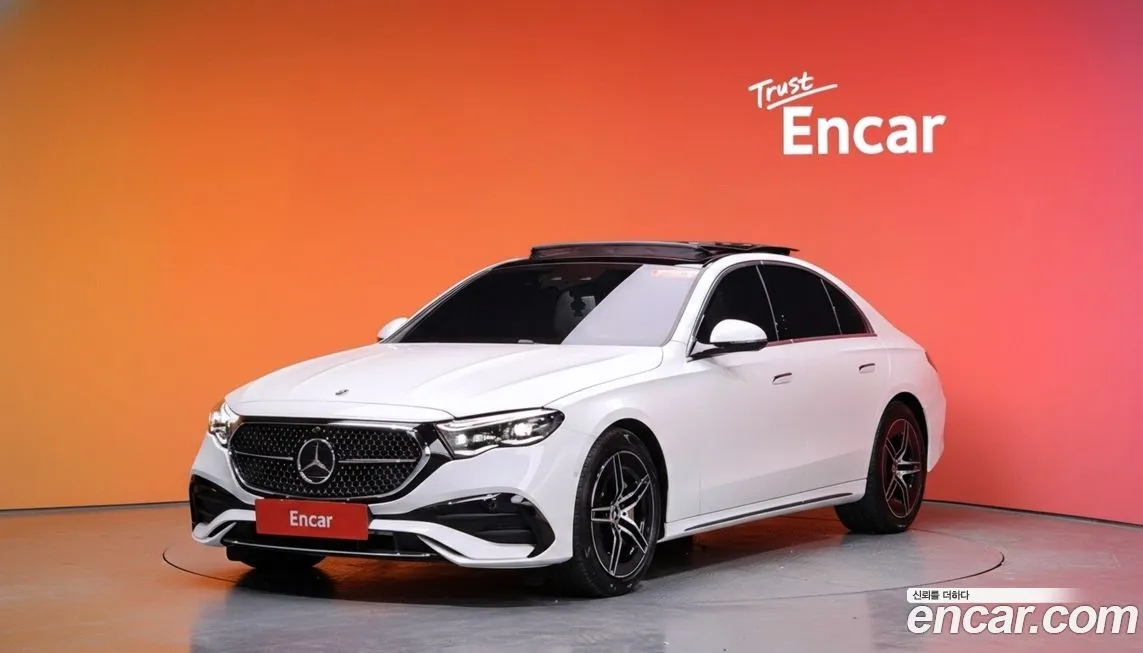 Mercedes-Benz E-Class — фото 1