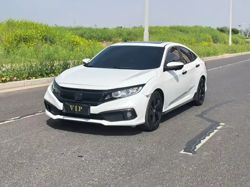 Honda Civic — фото 1