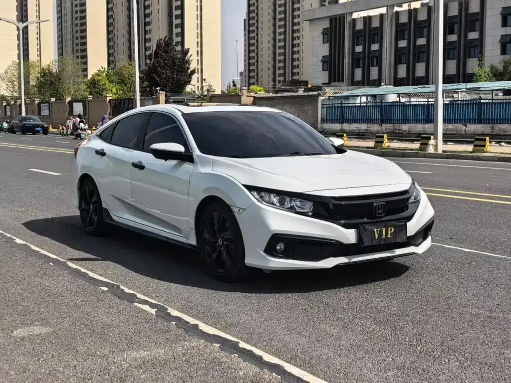 Honda Civic — фото 8