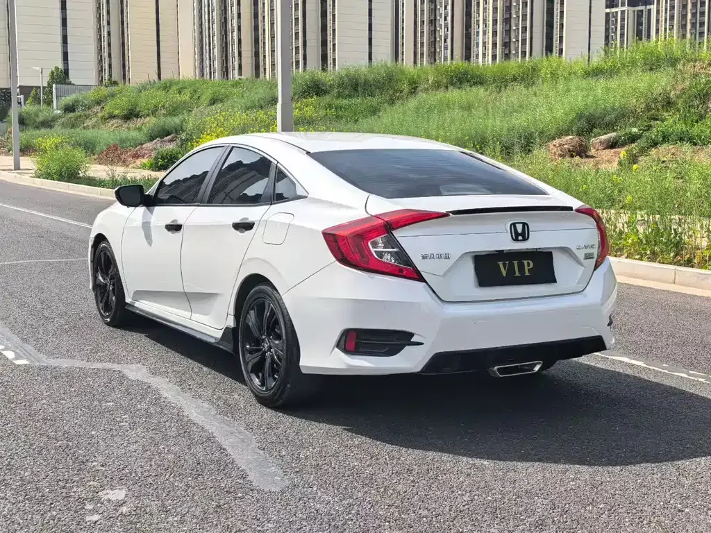 Honda Civic — фото 6