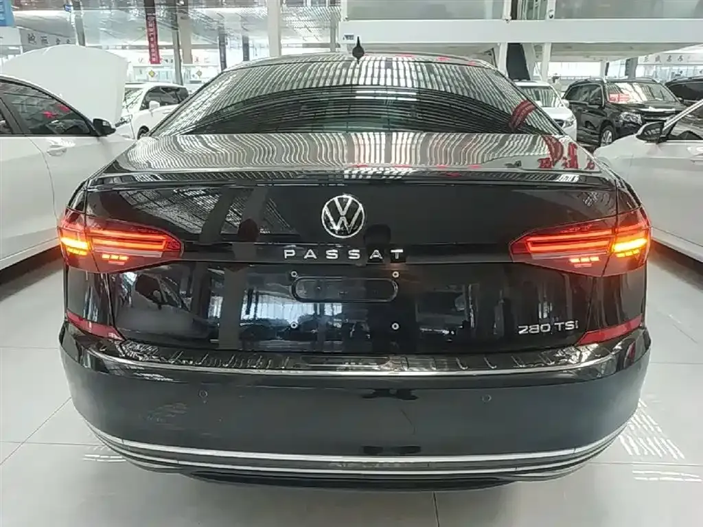 Volkswagen Passat 2021 из CN, фото 4