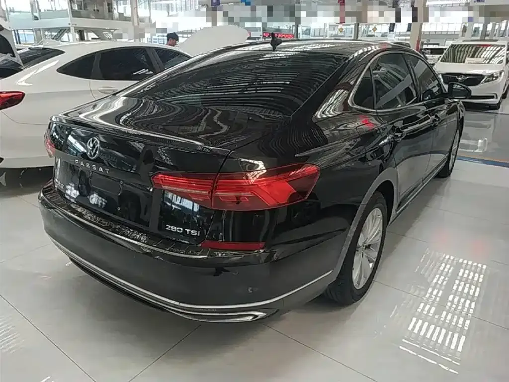 Volkswagen Passat 2021 из CN, фото 5