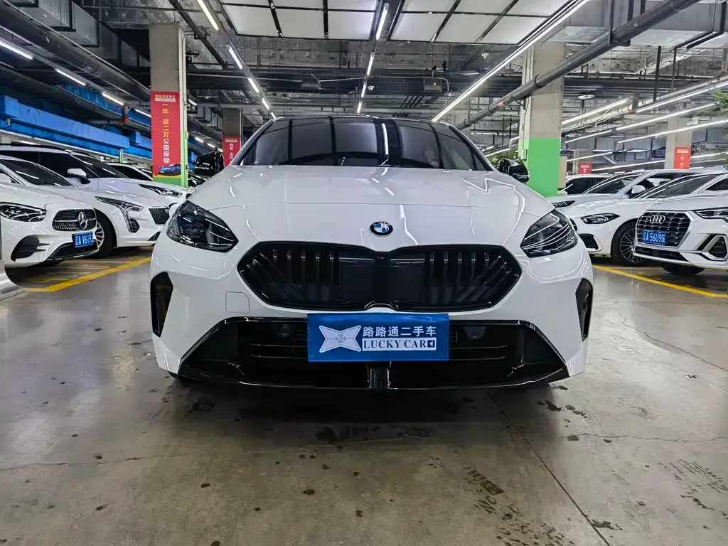 BMW 2 Series 2025 из CN, фото 2