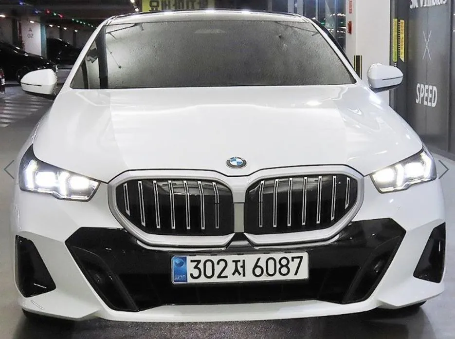 BMW 5-Series — фото 10