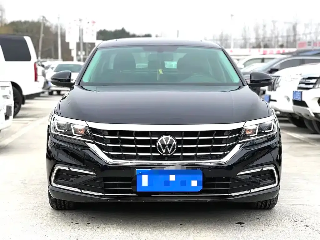 Volkswagen Passat — фото 7