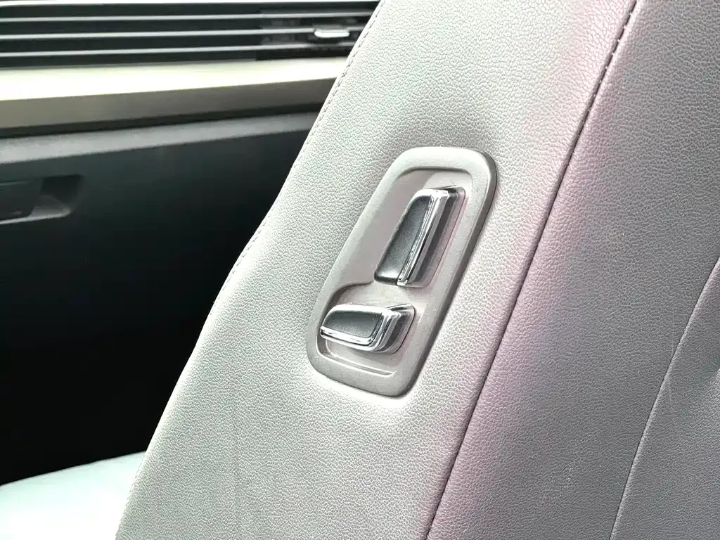 Volkswagen Passat — фото 9