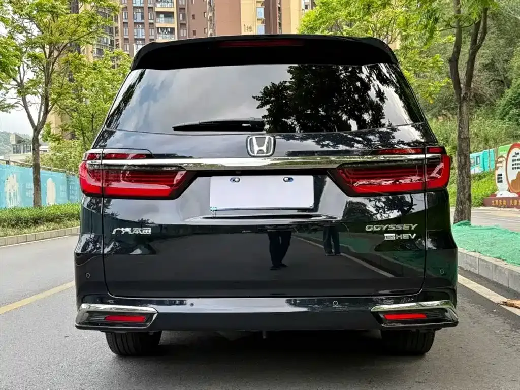 Honda Odyssey — фото 5