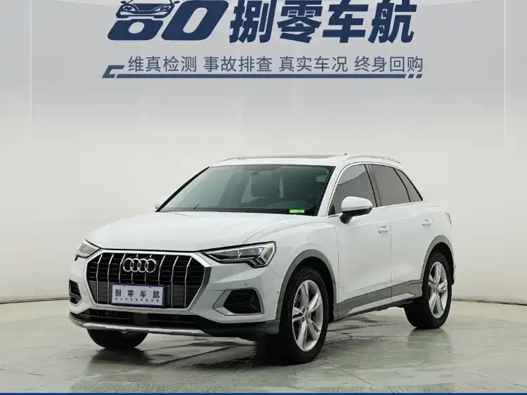 Audi Q3 — фото 1