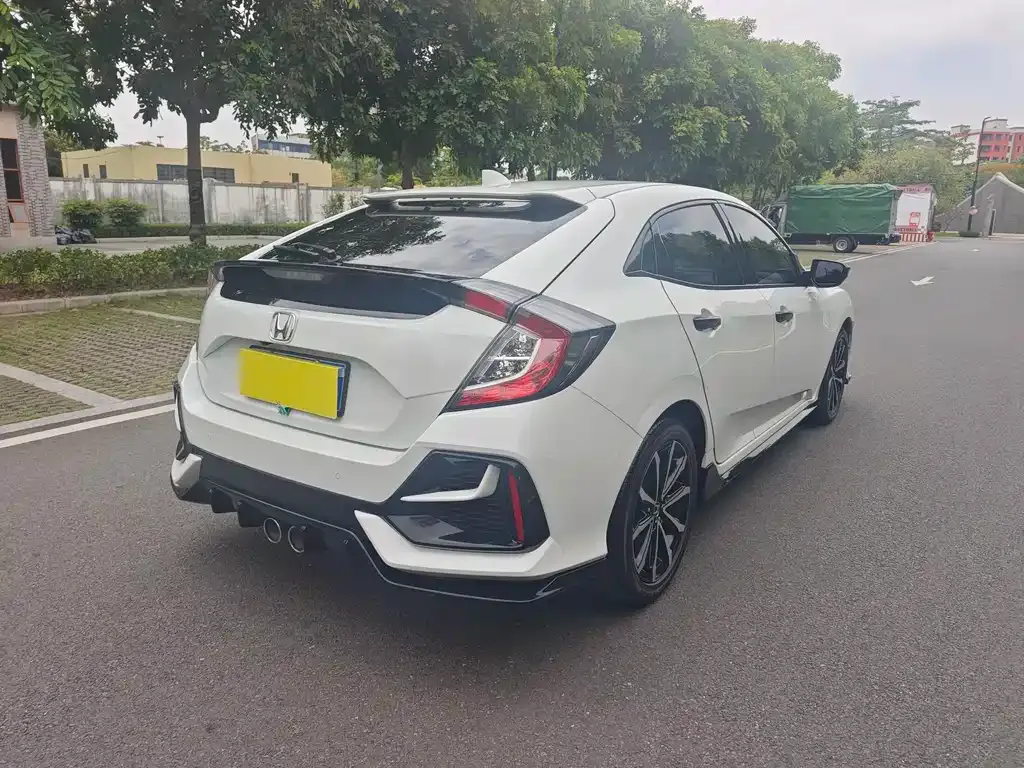 Honda Civic — фото 6