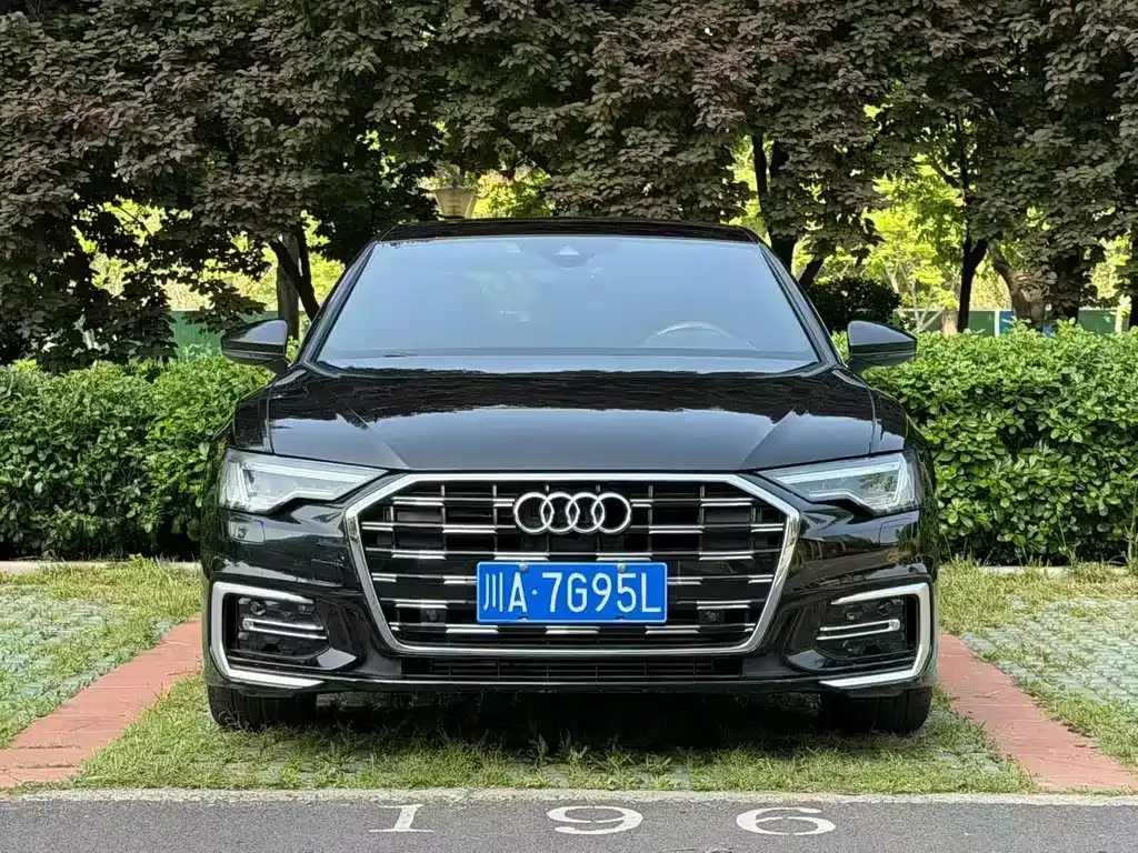 Audi A6L — фото 6