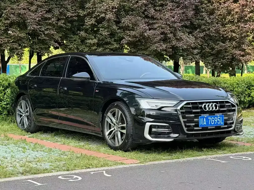 Audi A6L — фото 7