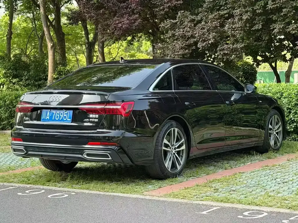 Audi A6L — фото 5